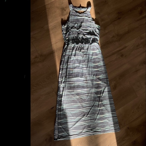 Ricki’s Summer Dress - Picture 1 of 3